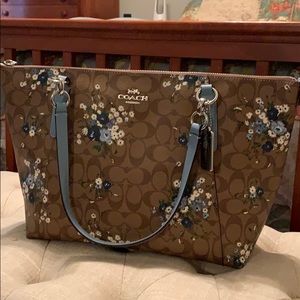 Coach Ava tote in floral canvas